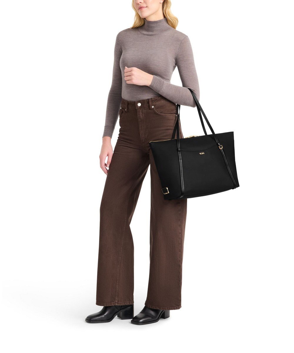 TUMI VOYAGEUR 「キュー」トート 