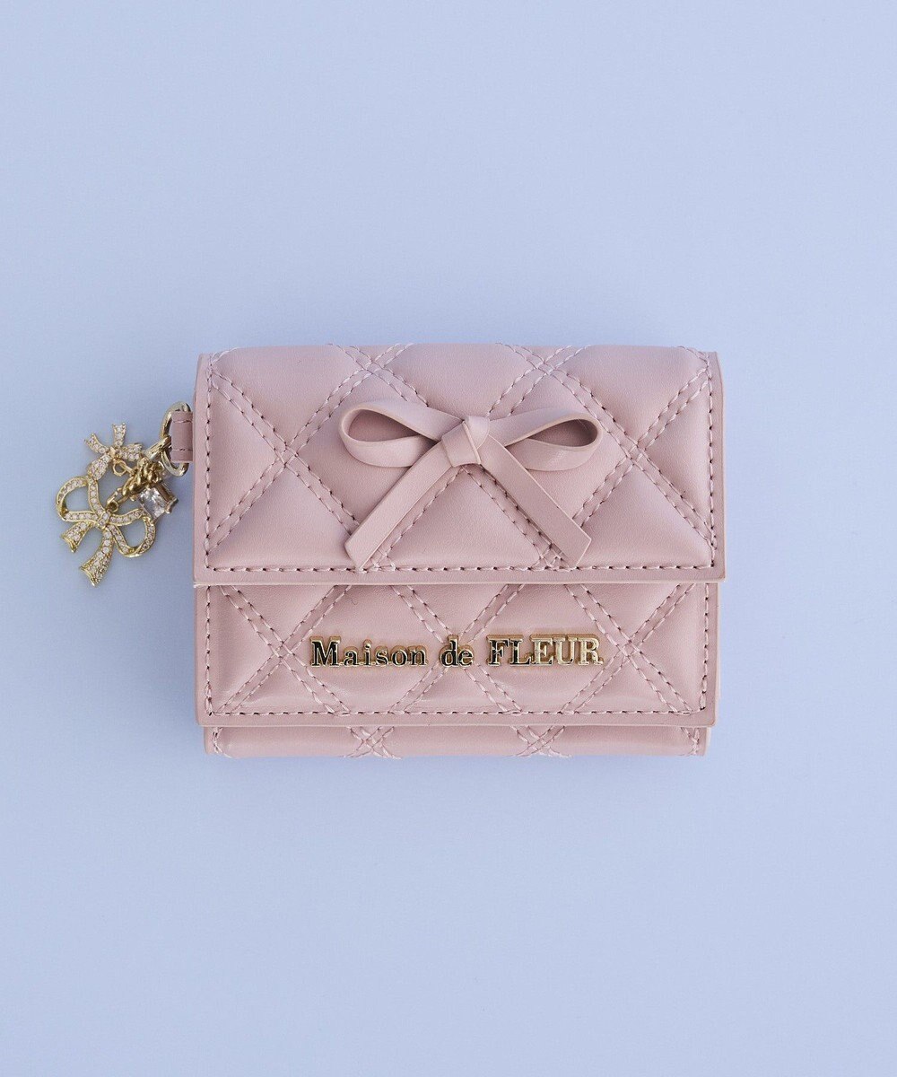 Maison de FLEUR リボンチャームキルティングプチウォレット 