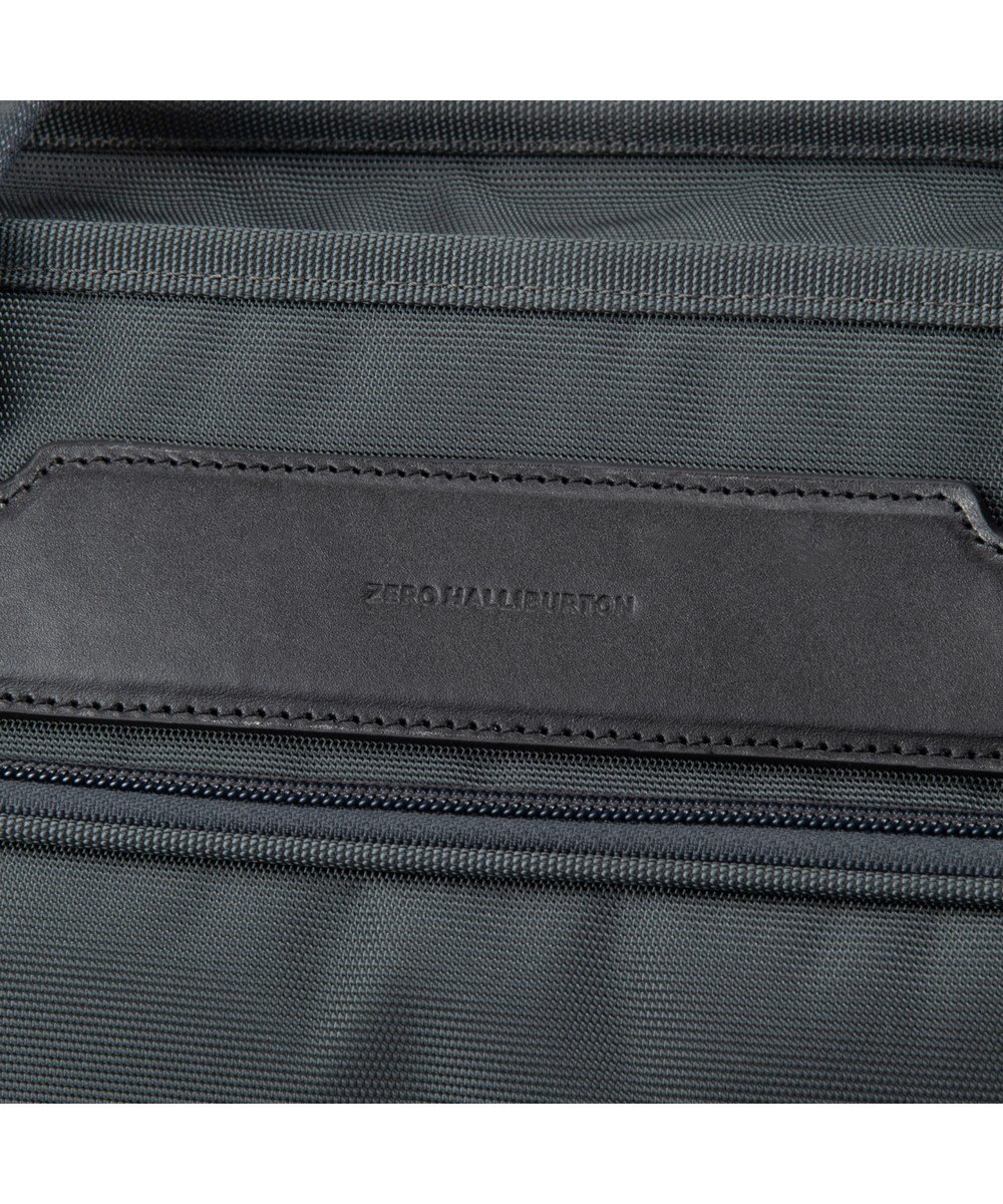 ZERO HALLIBURTON  ＺＥＳＴ３ ビジネスバッグ  B4サイズ 15.6インチPCPC収納 19L 2way 81738 
