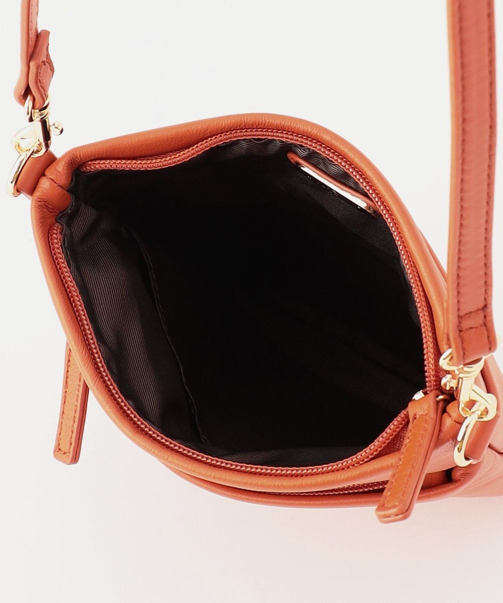 LA BAGAGERIE シープレザー　スクエアポシェット 