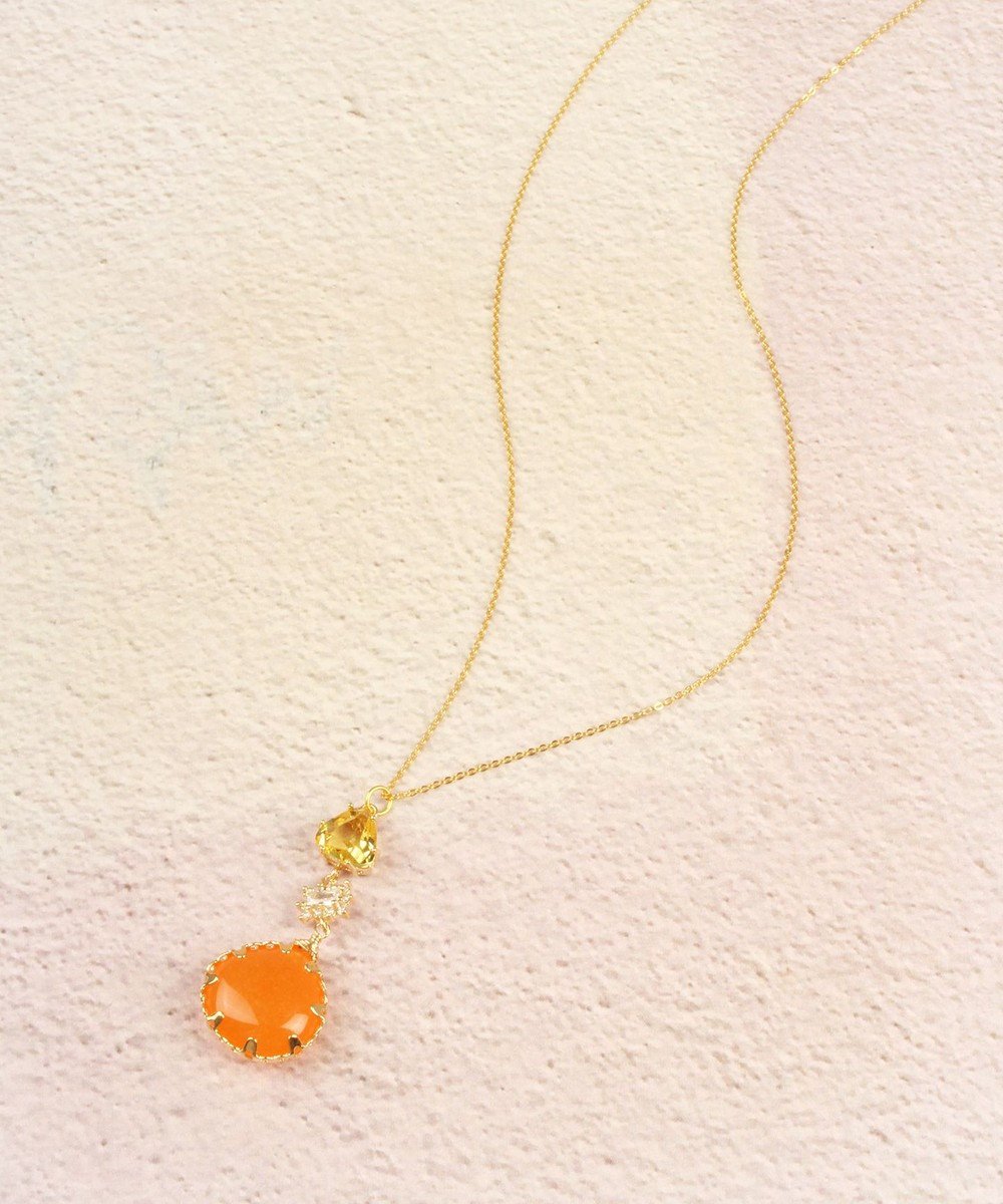 WYTHE CHARM 【5月誕生石ジェイド】オレンジジェイド×クリスタルガラスネックレス（ゴールドフィルド） オレンジ