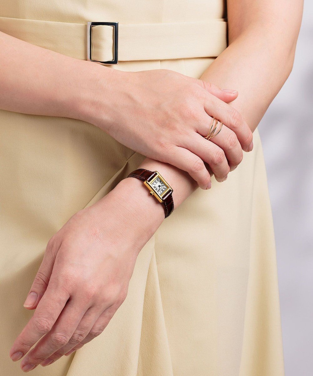 CITIZEN 【クラシカルなスクエアケース】イエローゴールドが華やかな腕時計 EG2797-13A 