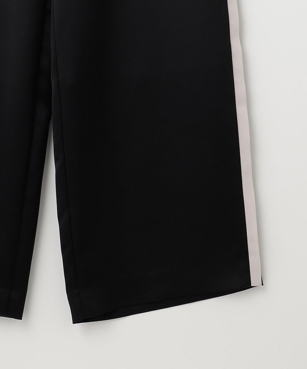 23区 S 【SLOW/一部店舗限定】ブライトサテン ライン パンツ 