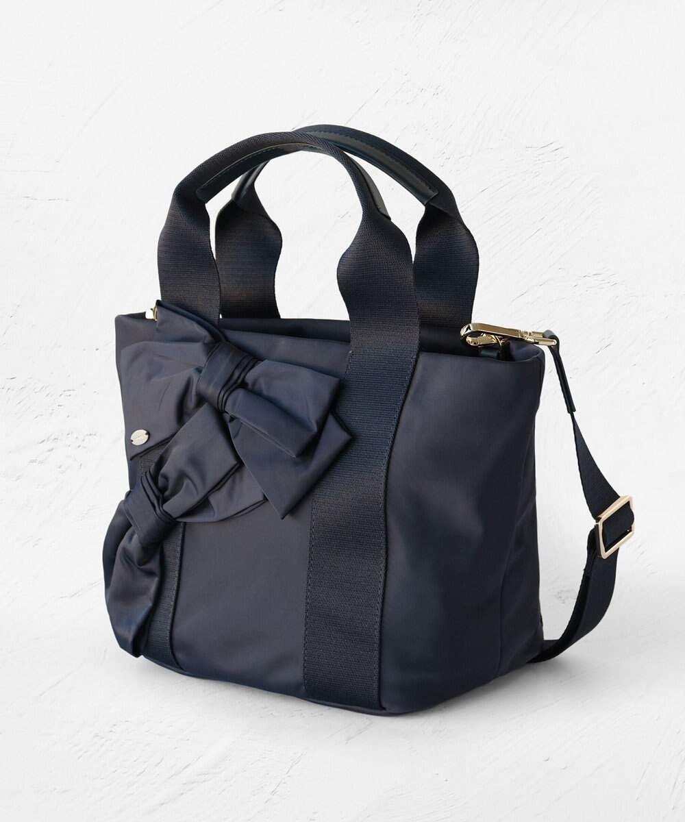 TOCCA 【大人百花掲載・撥水】T CADEAU TOTE トートバッグ 