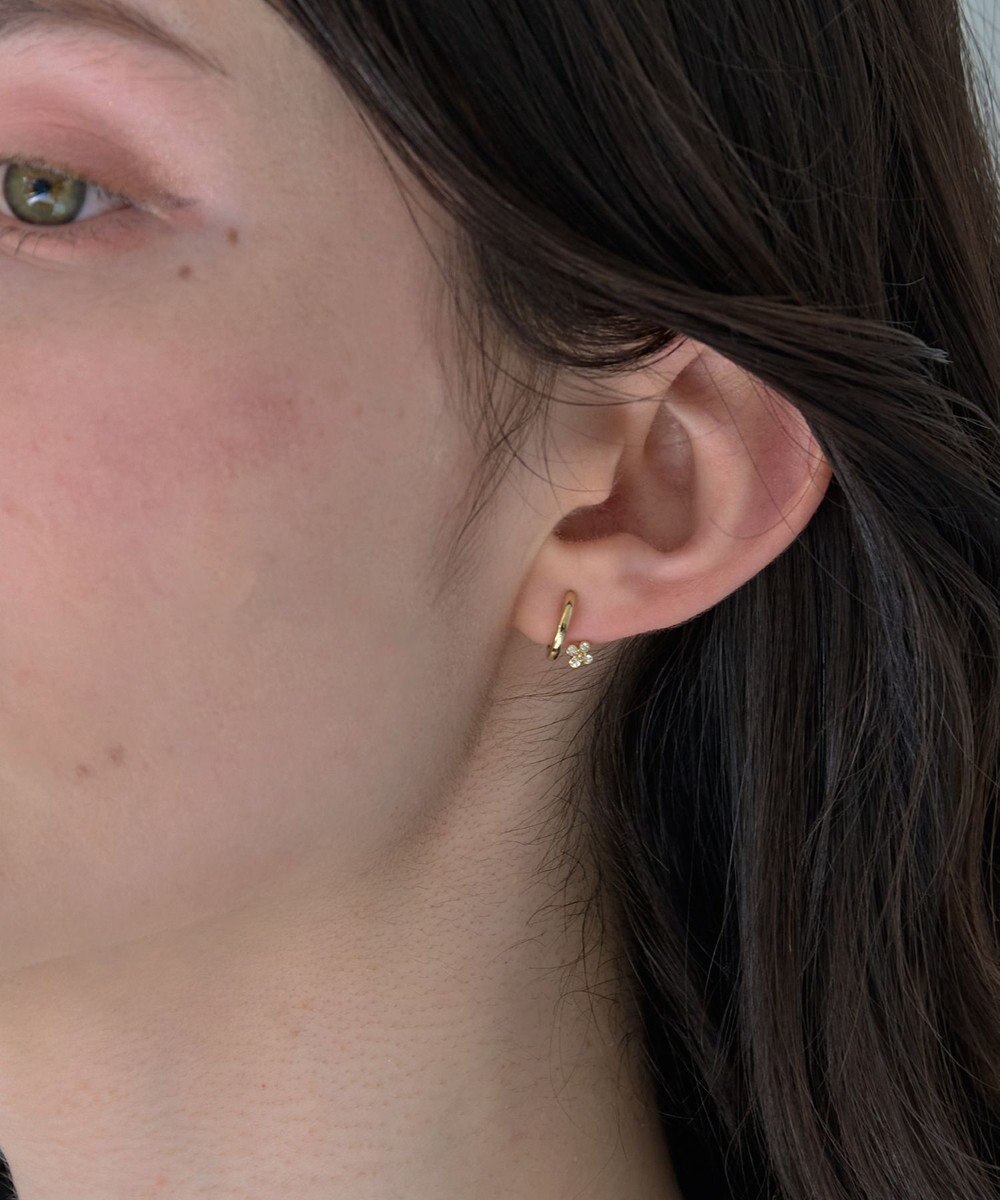 Phoebe 【金属アレルギー対応】【痛くないシリーズ】フラワービジューフロートライトフィットイヤリング　ゴールド 