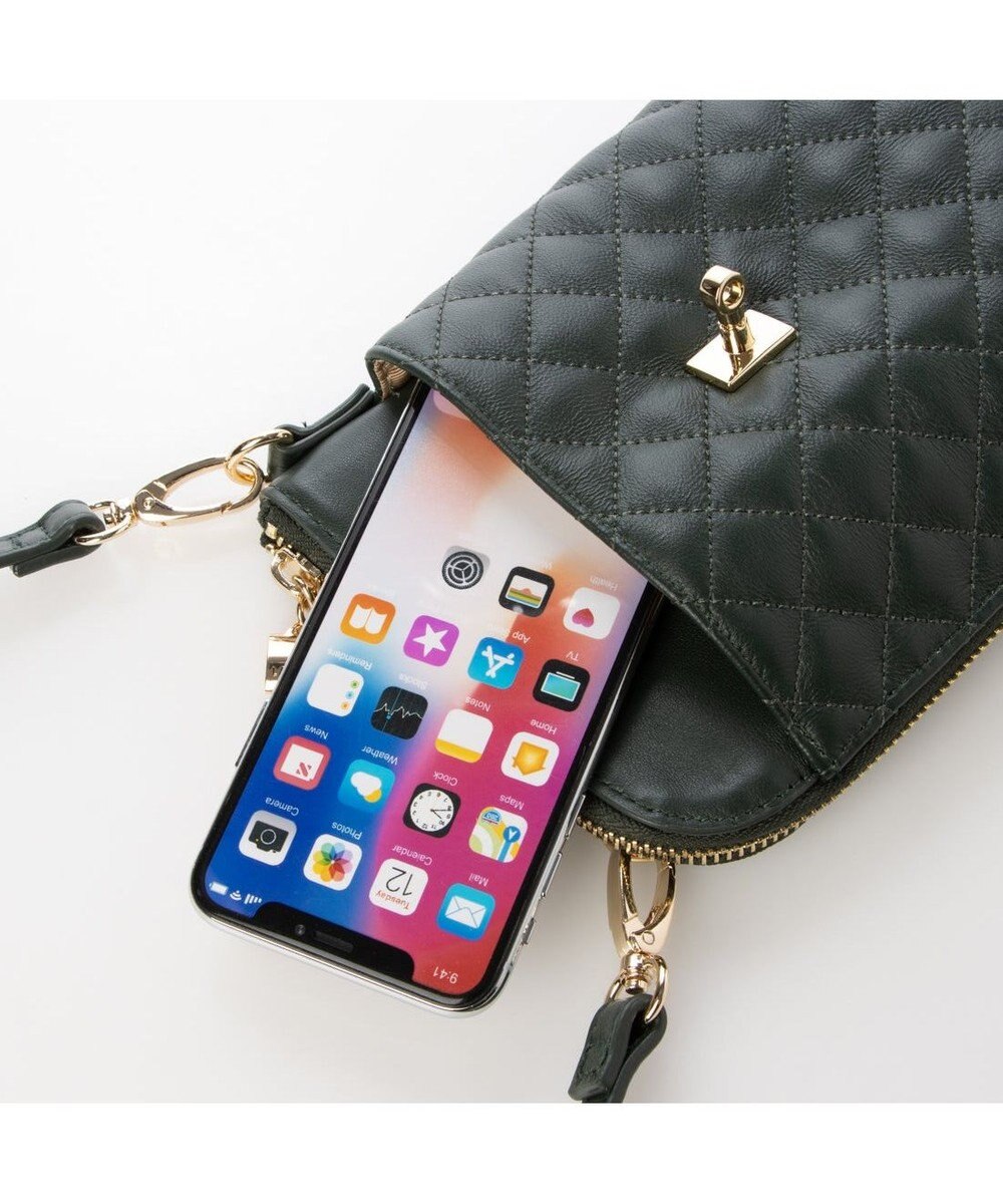 LA BAGAGERIE シープレザー　キルティングスマホショルダー 