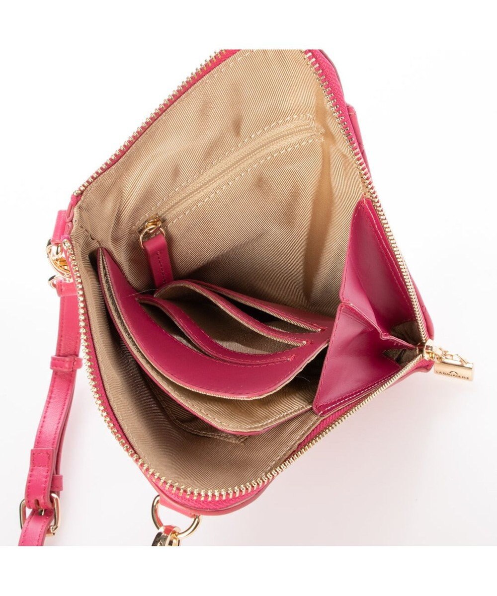 LA BAGAGERIE シープレザー　キルティングスマホショルダー 