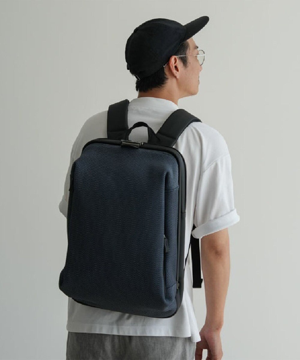Atelier nuu Tondo fit ダレスバッグパック 
