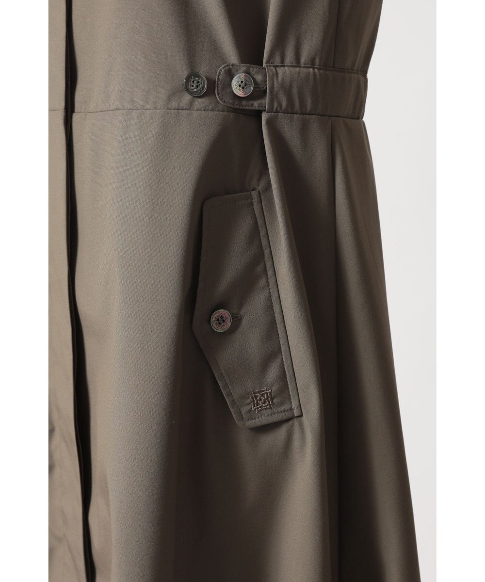 DAKS エレガントノースリーブドレス 