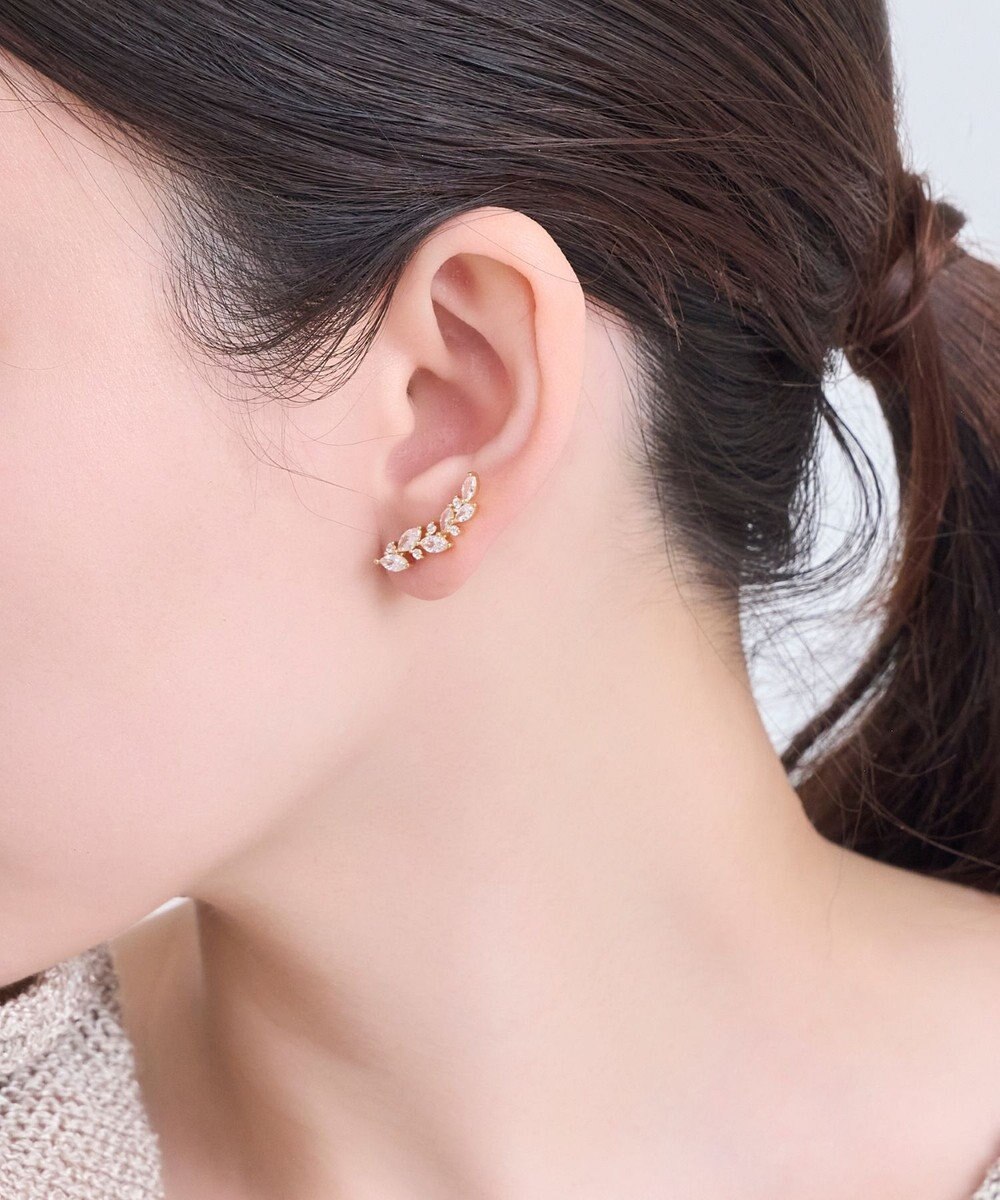 Phoebe リーフグレースビジューピアス&イヤリング　ゴールド 