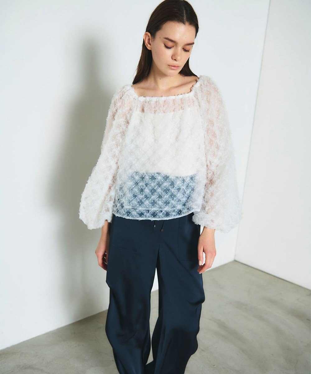 GRACE CONTINENTAL チュール刺繍トップ 