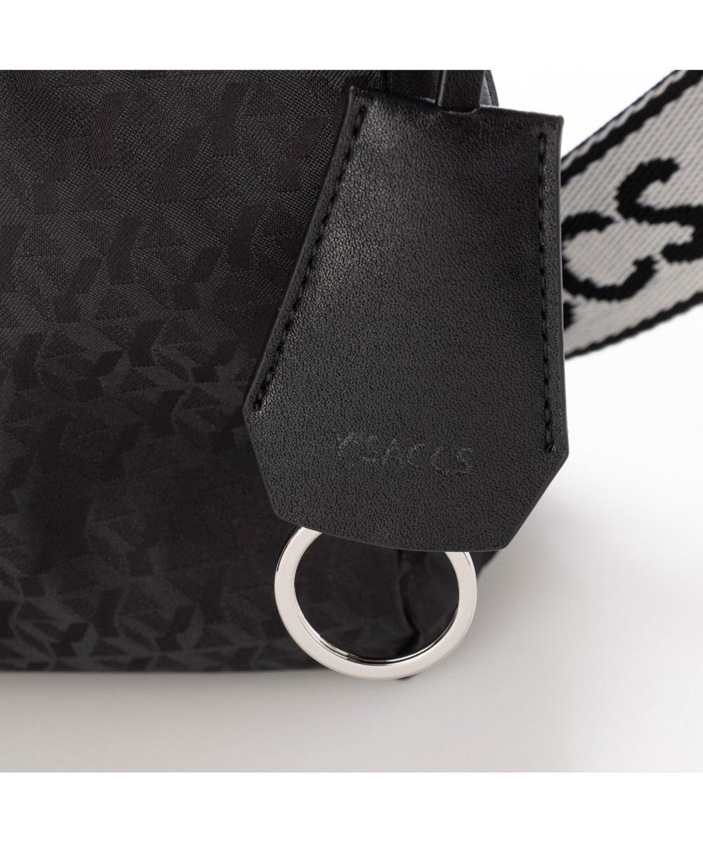 Y'SACCS モノグラム×リサイクルレザー スクエアショルダー 