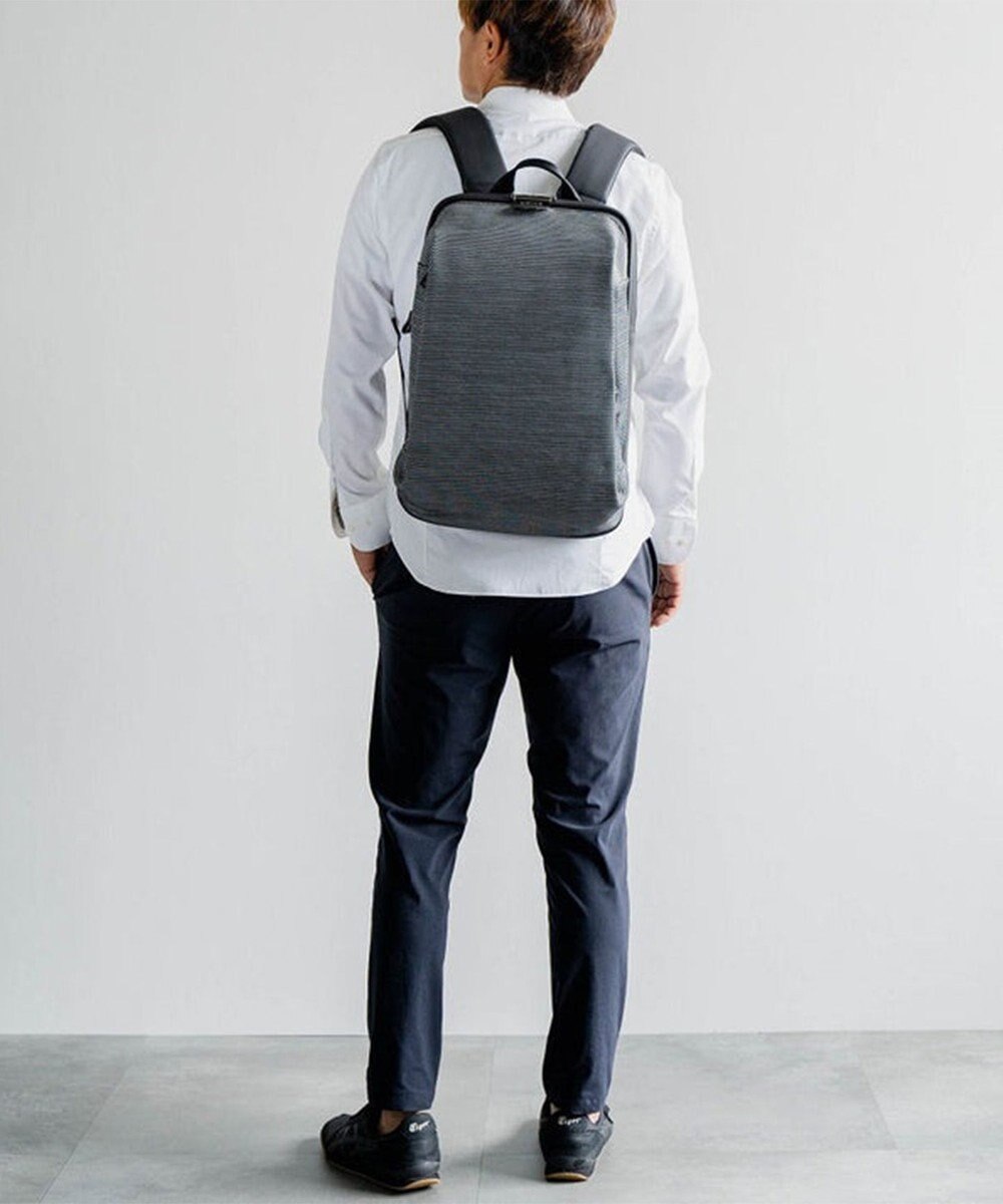 Atelier nuu Tondo fit ダレスバッグパック 