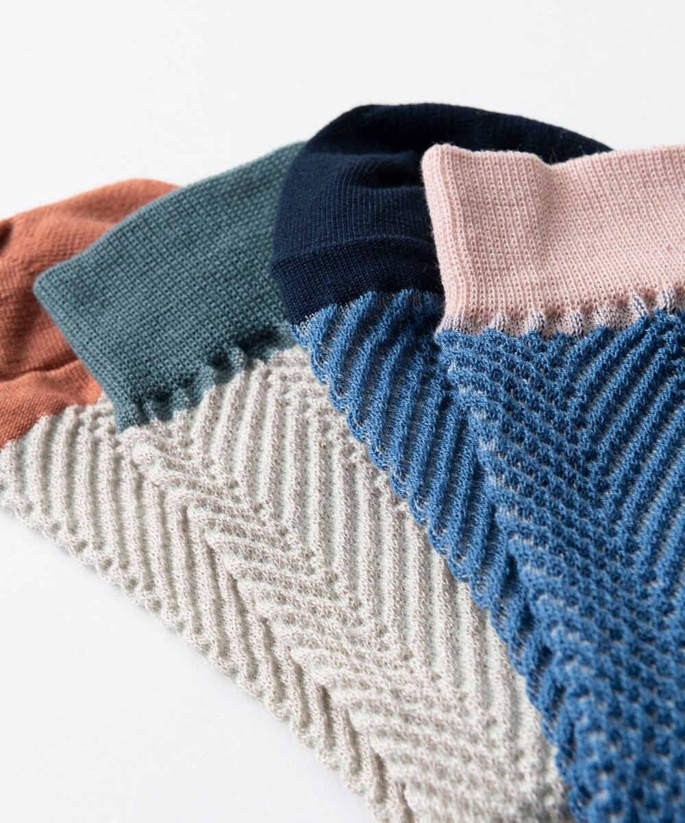 TRICOTE HERRINGBONE BUMPY SOCKS／ヘリンボーンパンビーソックス 