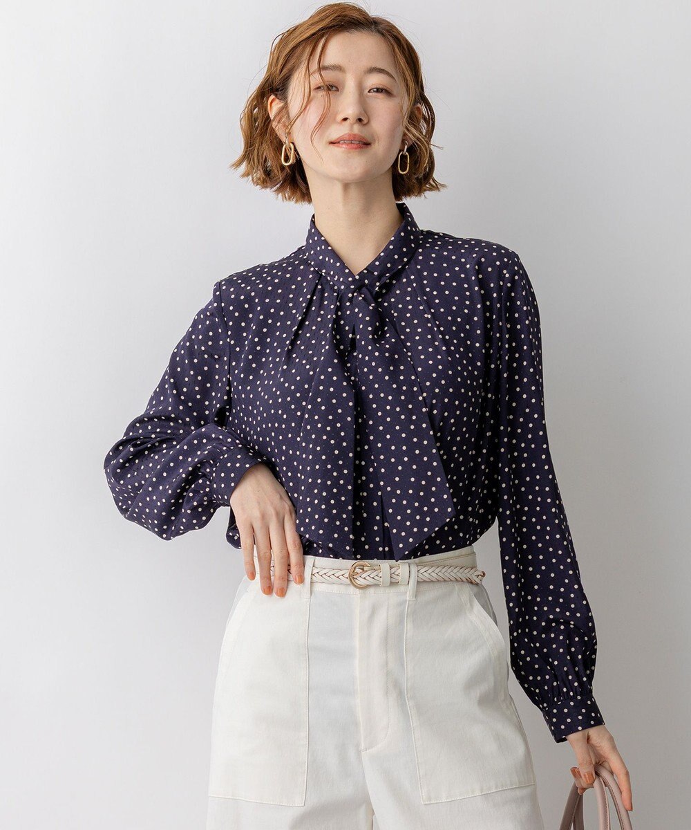 23区 【先行予約】ランダムドットプリント タックブラウス 