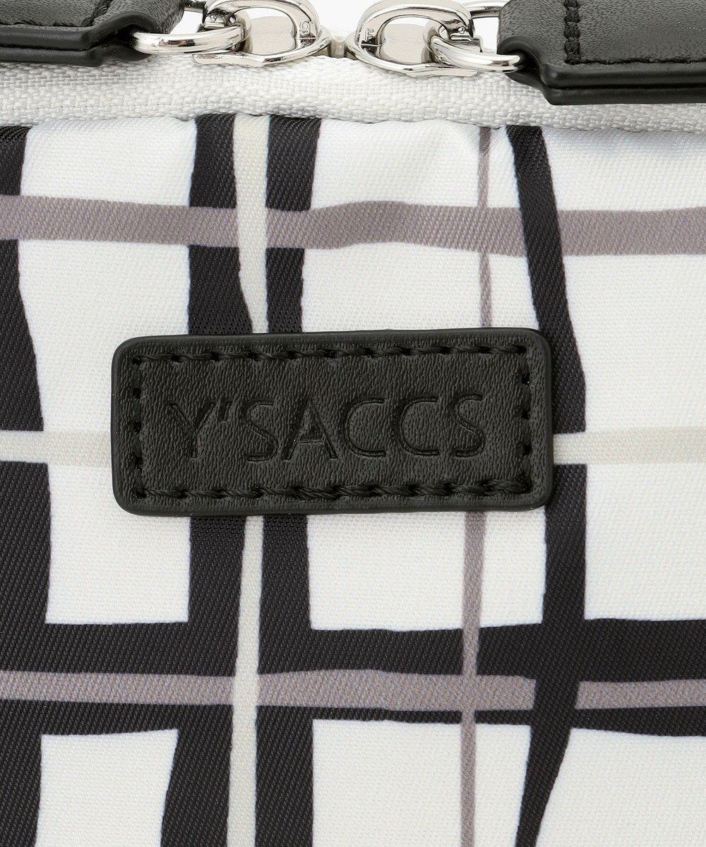 Y'SACCS 総柄プリントハーフムーンポーチ 
