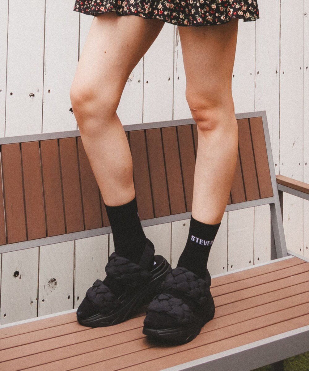 STEVE MADDEN HORIZON 5 編み込みスポーツサンダル 