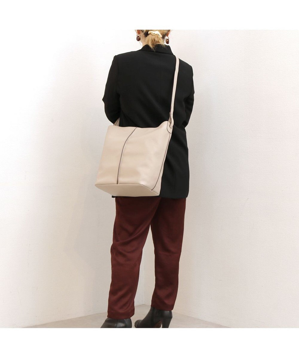 UNBILLION アトランタ ATLANTA / やぎ革軽量ショルダーL 