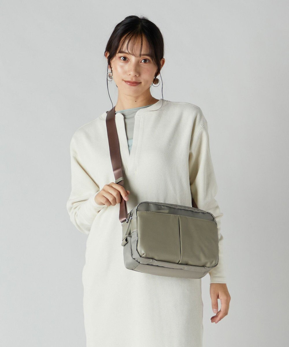 Y'SACCS ナイロン×牛革コンビシリーズ　ショルダー 