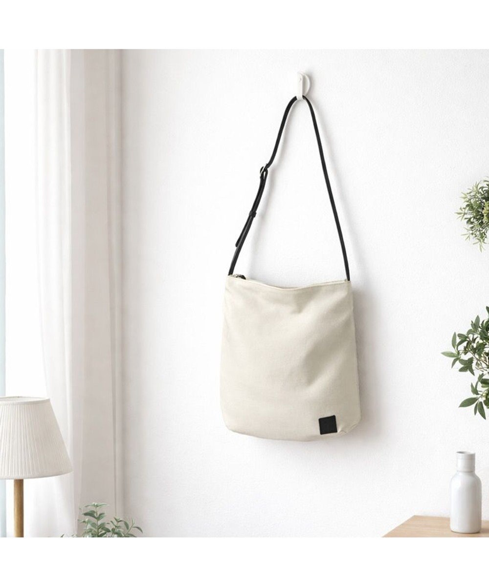 Regalo Felice 【超軽量 / A4サイズ対応 / 口元ファスナータイプ】ショルダー / REGALO 