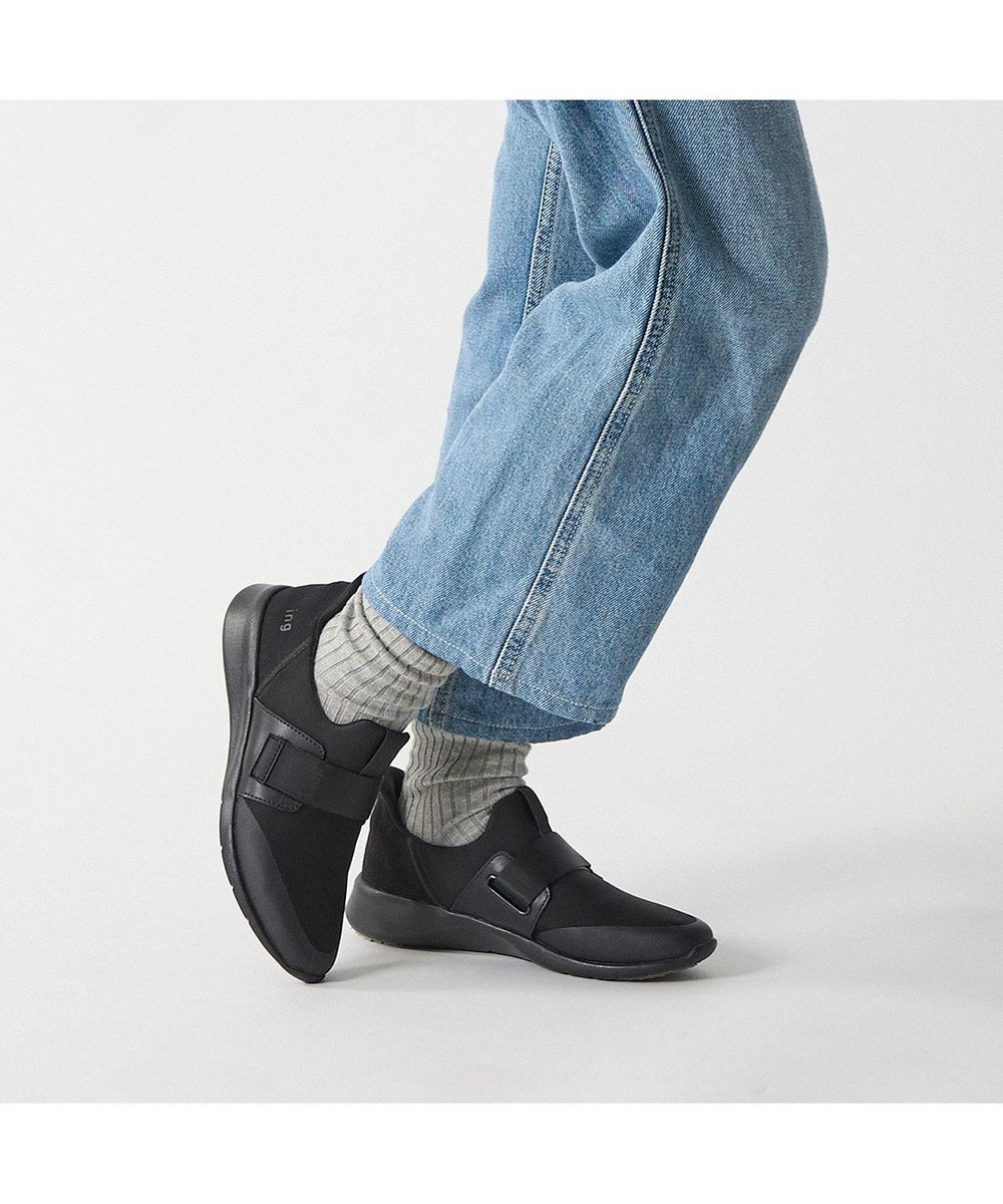 ing <ing>【レイン対応】ストレッチハンズフリースニーカー 