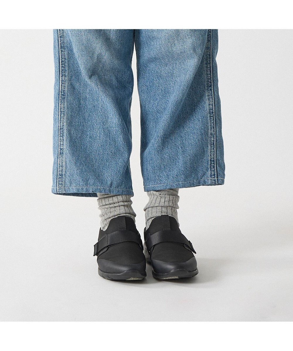 ing <ing>【レイン対応】ストレッチハンズフリースニーカー 