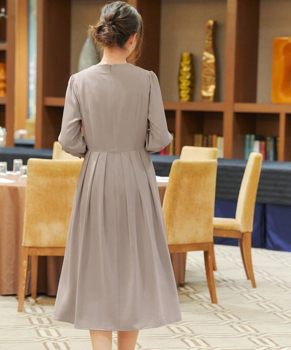 Tiaclasse 【洗える】ロールVネックワンピース 