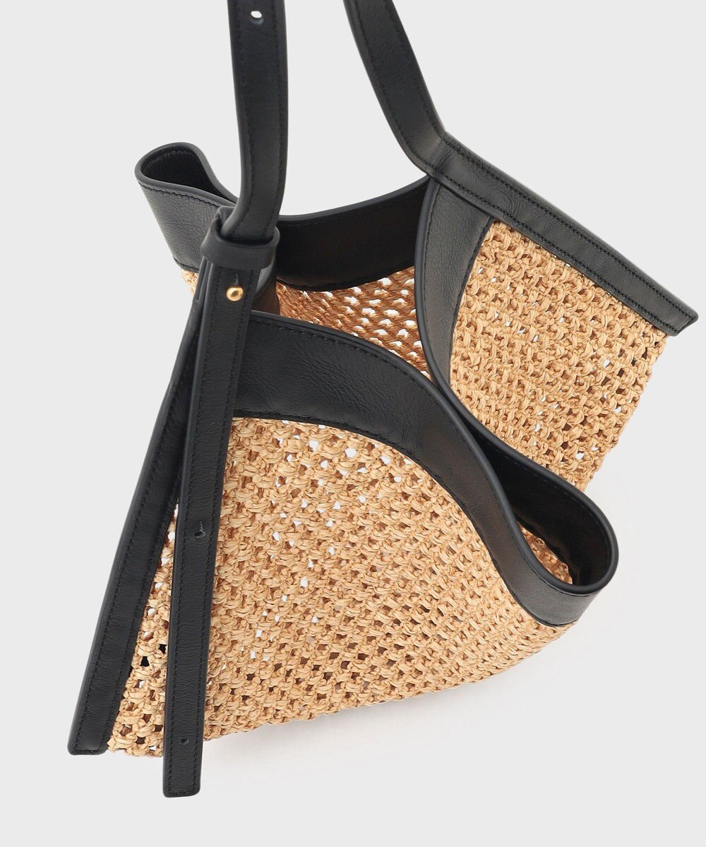 GRACE CONTINENTAL ORSETTOトライアングルバッグ 