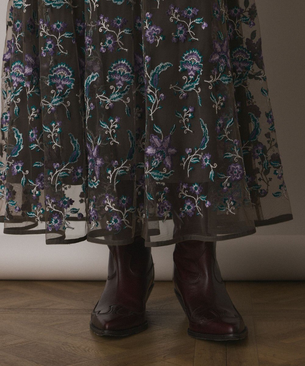 GRACE CONTINENTAL サラサ刺繍チュールスカート 