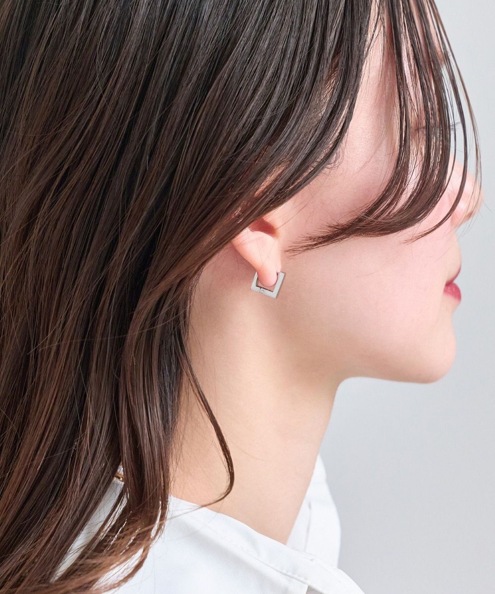 Phoebe 【金属アレルギー対応】ストレートスクエアフープピアス　シルバー/サージカルステンレス（片耳） 