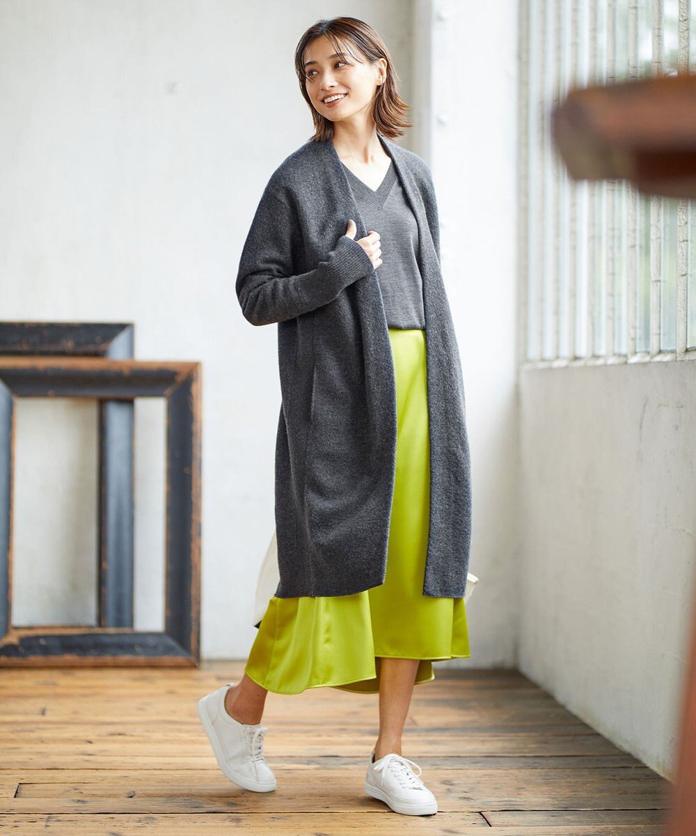 ICB 【洗える】 コンパクトウール Vネックプルオーバー 