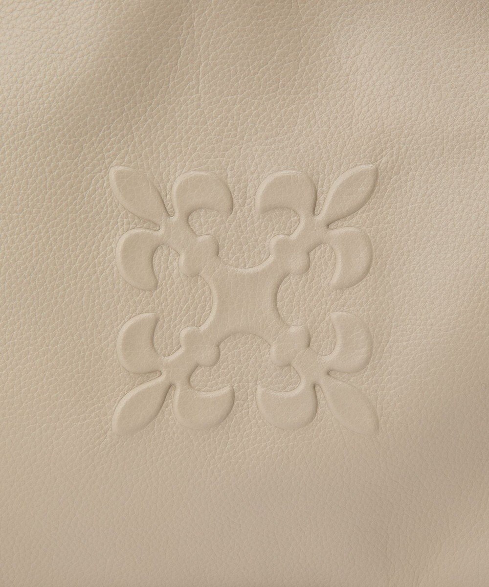 russet エンボスモノグラム ソフトレザーショルダーバッグ(CE-1547) 