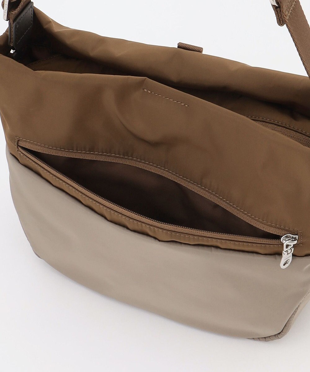 Y'SACCS ドローストリング コンビカラーショルダー 