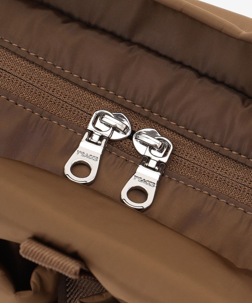 Y'SACCS ドローストリング コンビカラーショルダー 