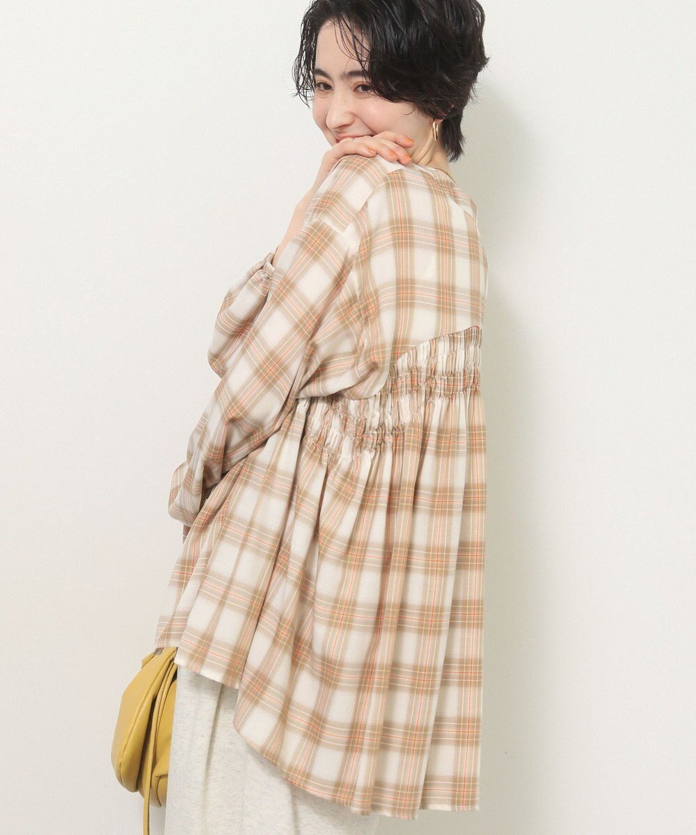 Green Parks 【しゃれシャツ】イージーケアＶネックチェックブラウス 