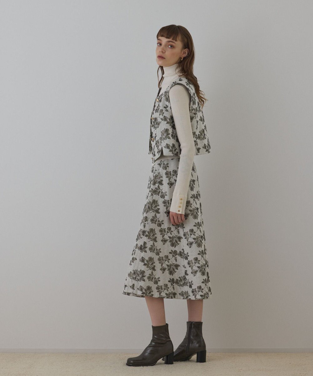 GRACE CONTINENTAL ラメフラワージャガードベスト 