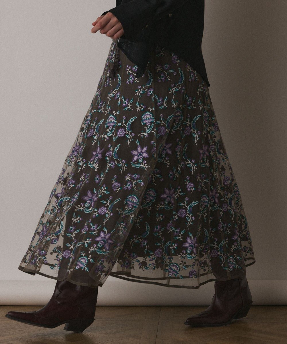 GRACE CONTINENTAL サラサ刺繍チュールスカート 