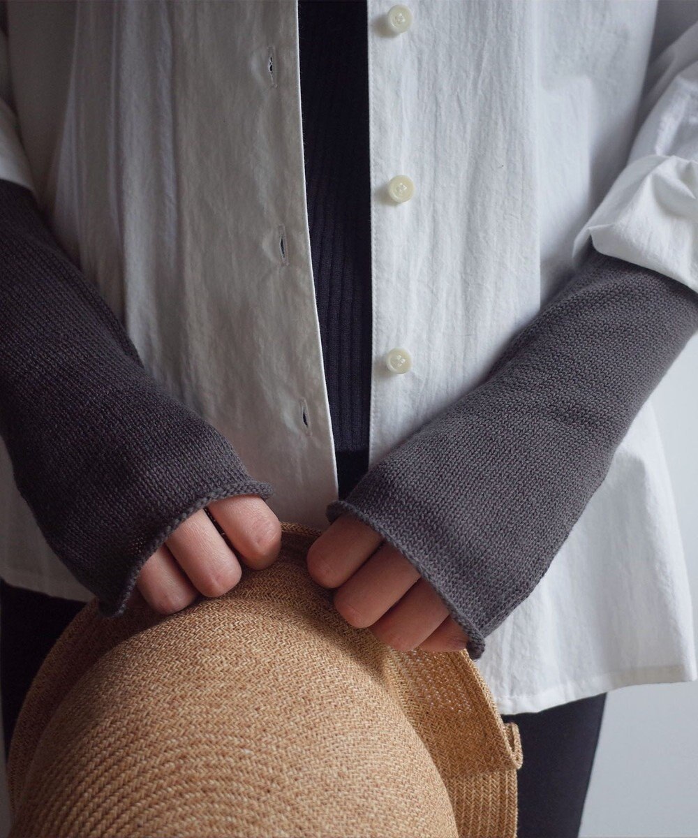 AND WOOL 〈上質な素材と手仕事から生まれた優しいニット〉コットンシルクカシミヤのアームカバー 