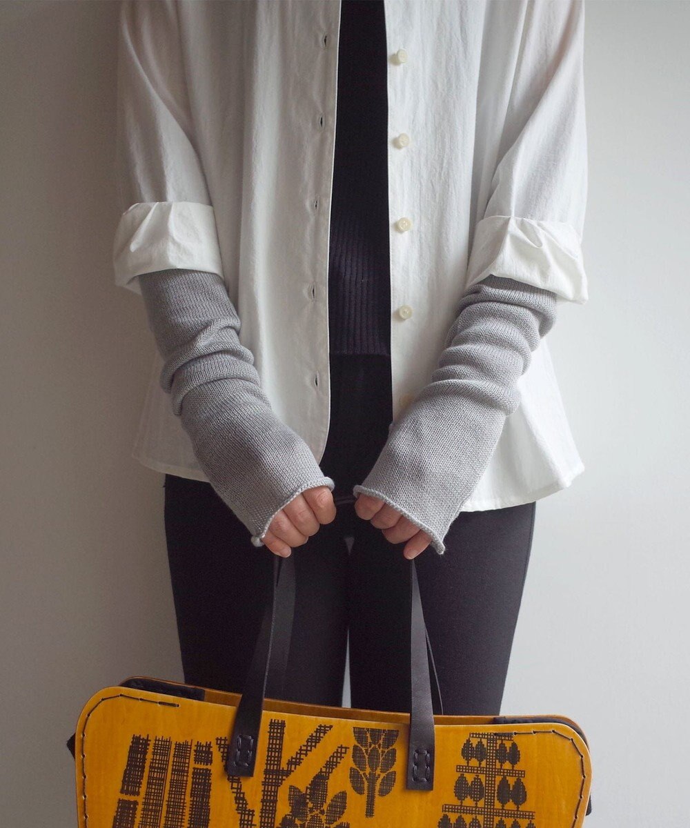 AND WOOL 〈上質な素材と手仕事から生まれた優しいニット〉コットンシルクカシミヤのアームカバー 