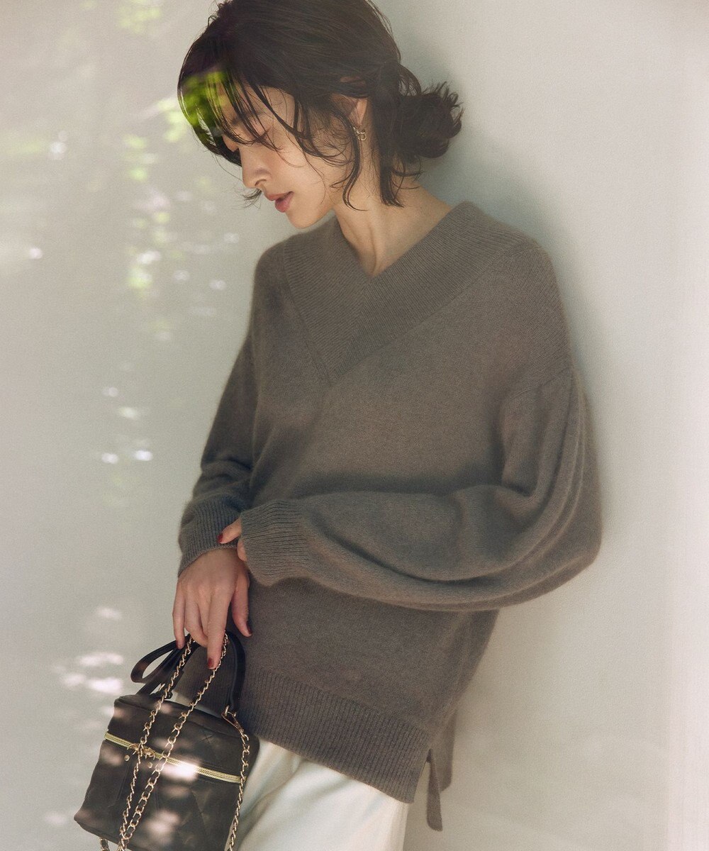 組曲 フラッフィーファーＶネック ニット 