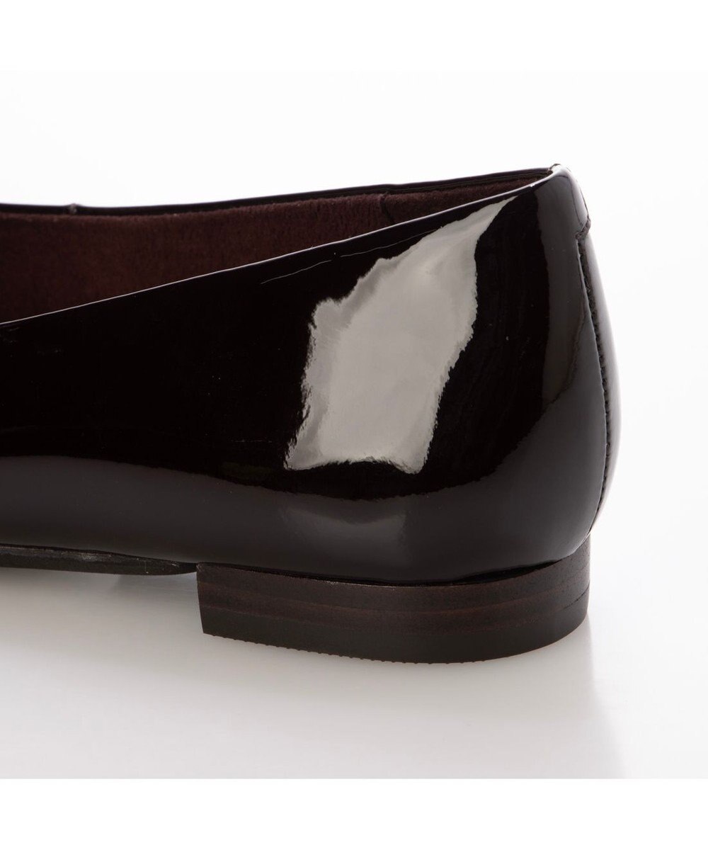 ing <ing>Vカットフラットパンプス 