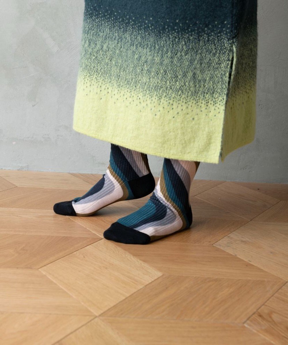 TRICOTE TWIST STRIPE LINK SOCKS／歪みストライプリンクソックス 