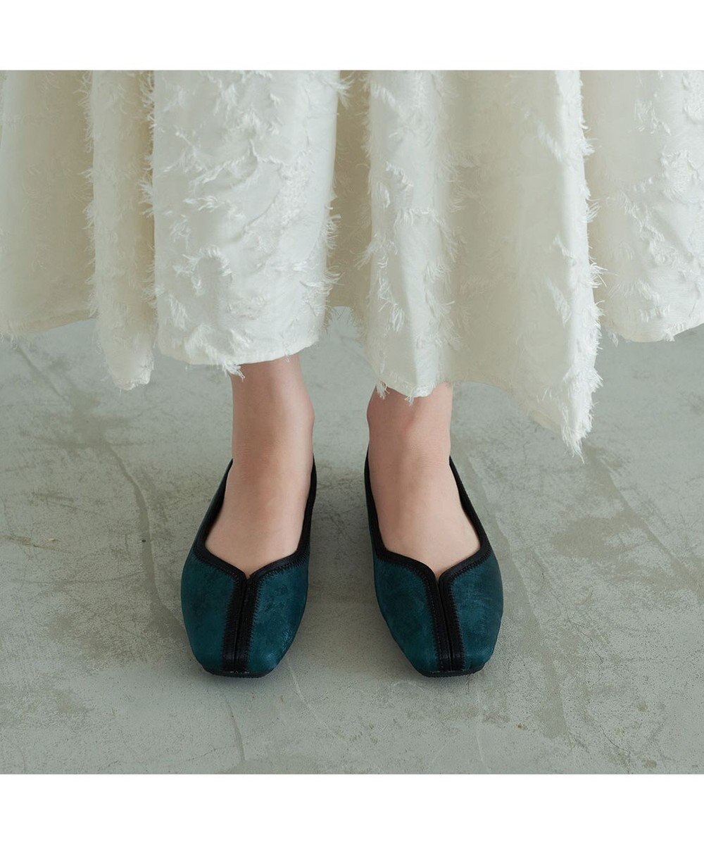 MODE ET JACOMO <carino>スクエアトゥ切り替えデザインフラットパンプス 