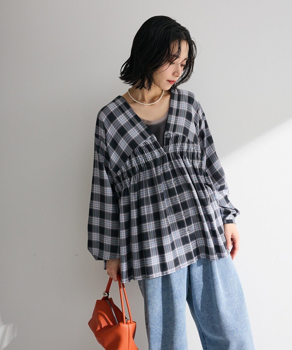 Green Parks 【しゃれシャツ】イージーケアＶネックチェックブラウス 