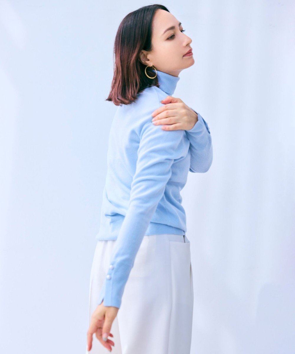 BEIGE， 【WEB限定・洗える】ALSACE / パール釦タートルネックウールニット 