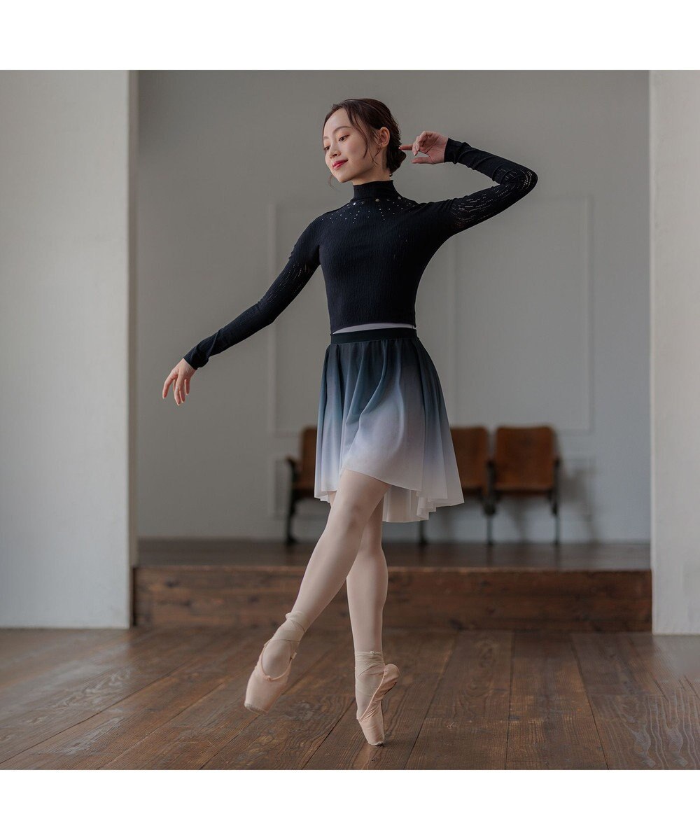 Chacott 【ノーソーイングニット】スタッズハイネックショートトップ 