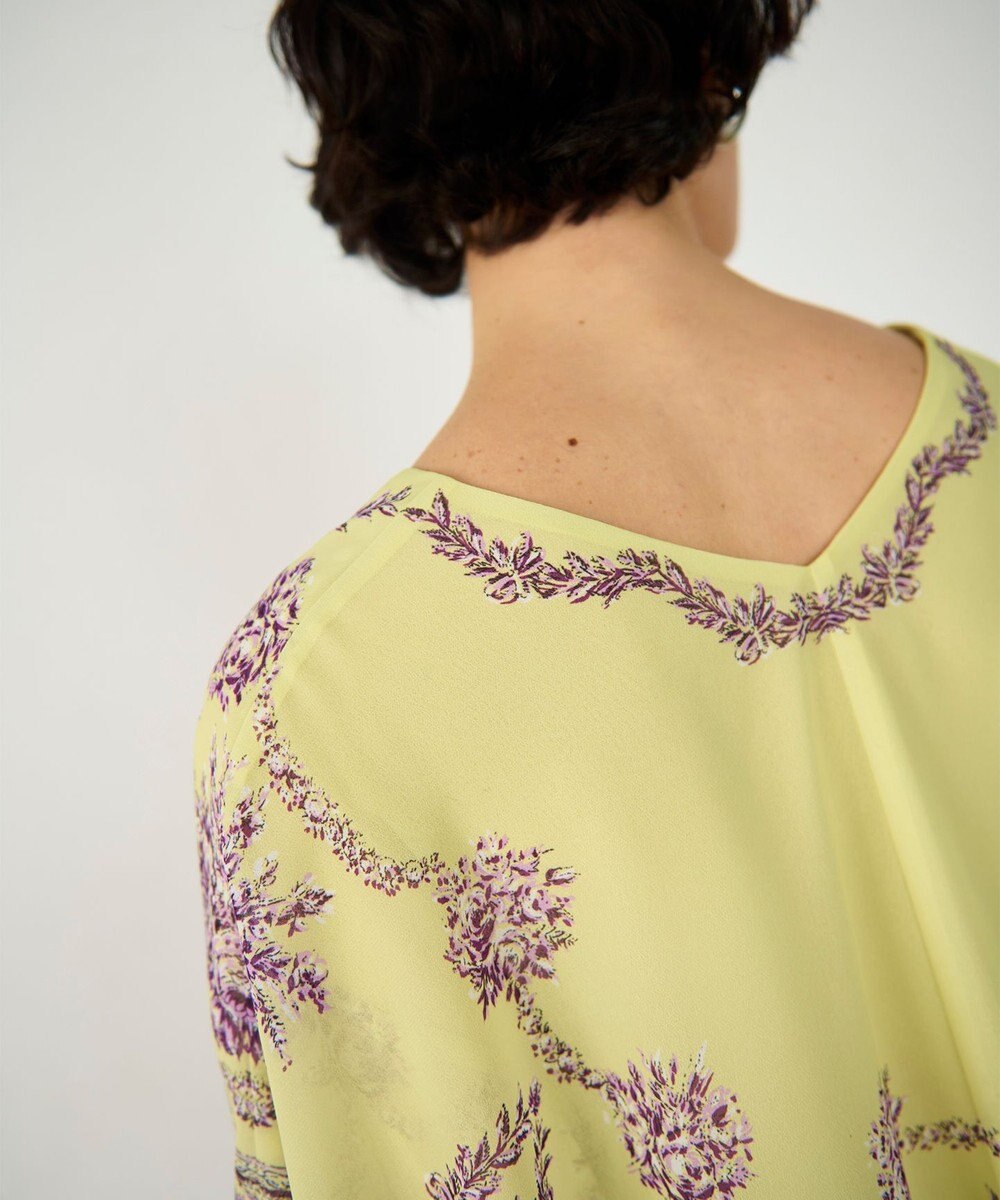 GRACE CONTINENTAL スカーフプリントポンチョトップ 