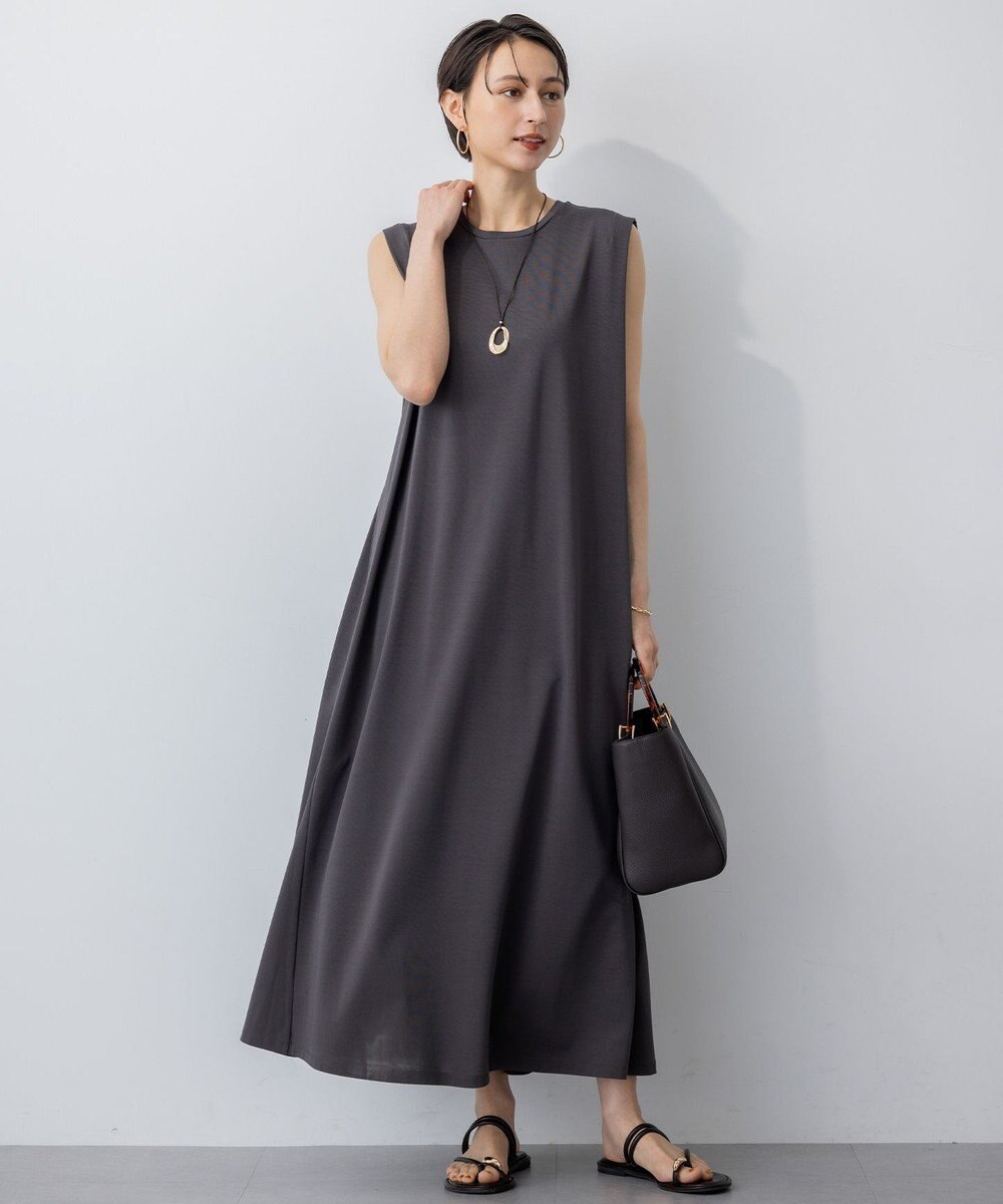 23区 L 【Oggi8月号掲載/接触冷感/洗える】ツイストコットンプレーティング スリーブレスワンピース 
