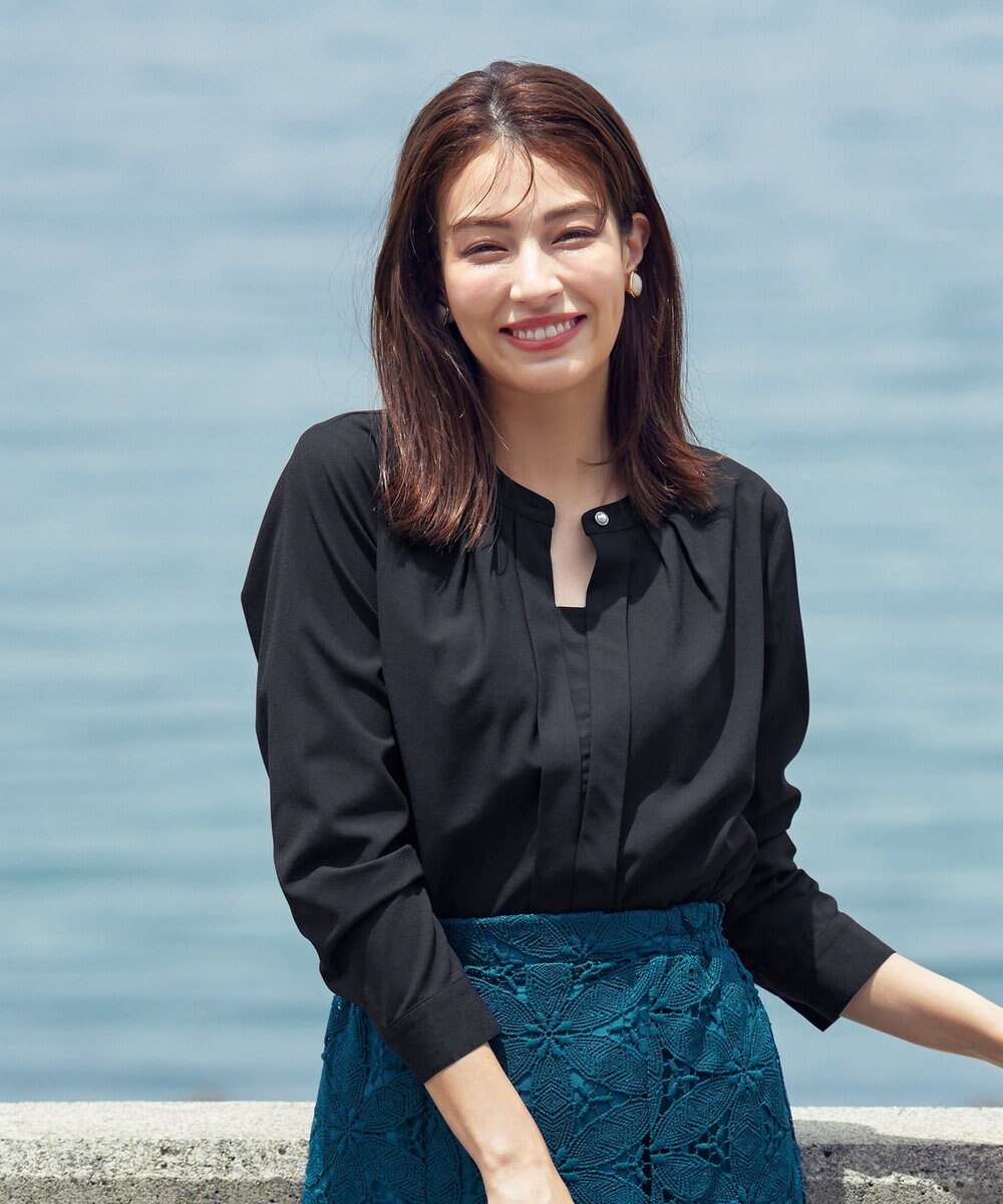 Tiaclasse L 【新色追加・洗える】バンドカラー2WAYタックブラウス 