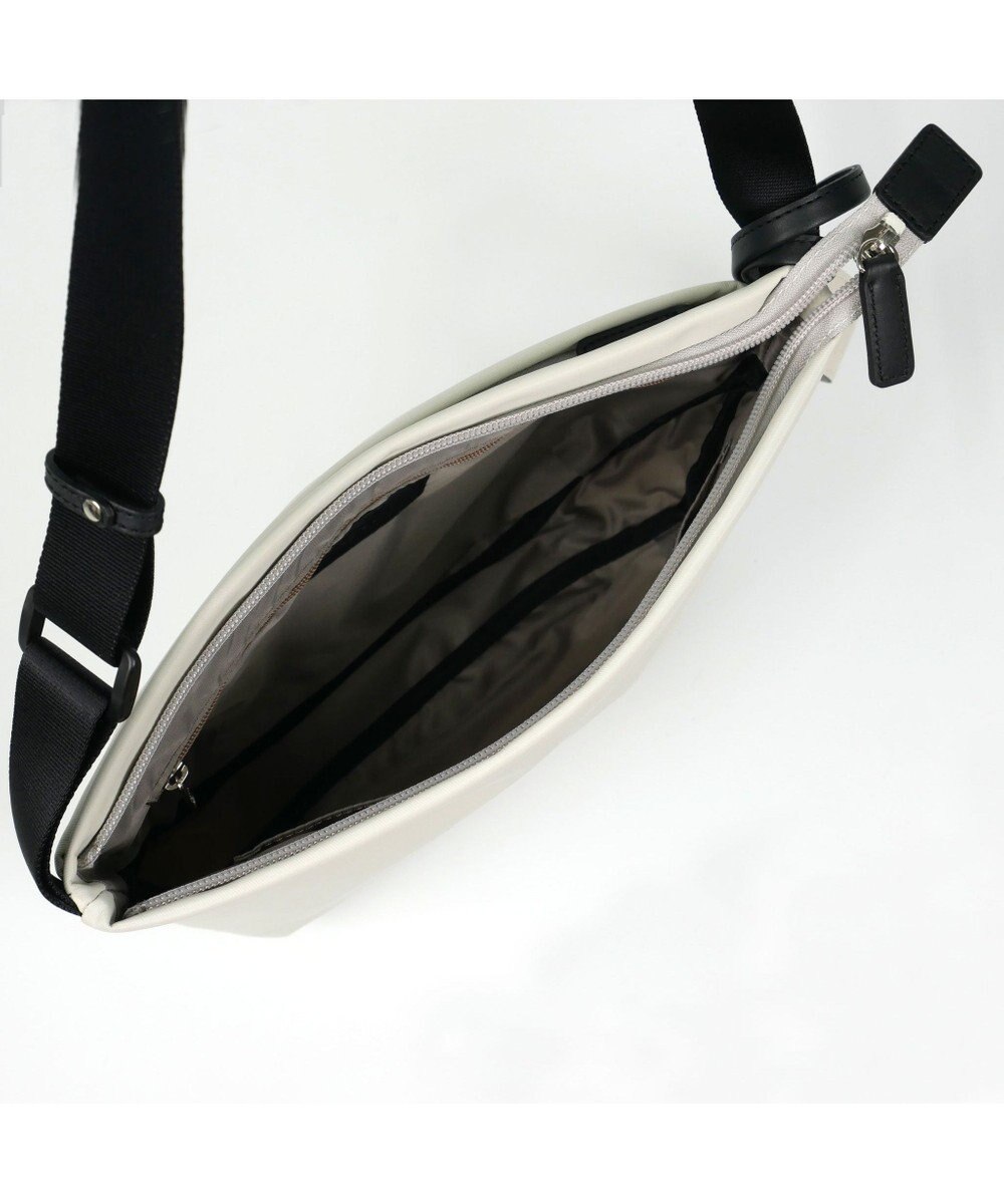 PELLE BORSA コンパクトラウンドショルダー Cheers チアーズ 4686 